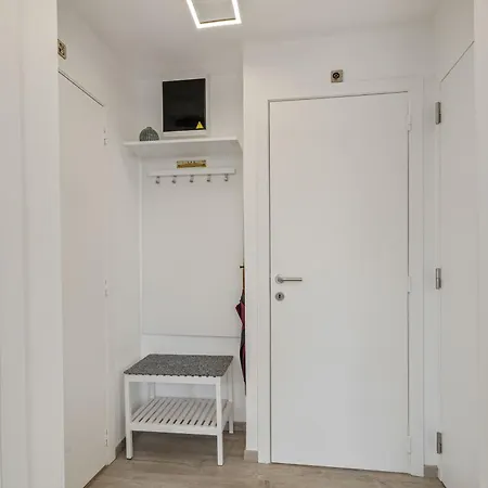 Apartman Lakm 0101 - Prachtig Gerenoveerd Zonnig In Stijlvol Gebouw Op 50 Meter Het De Panne